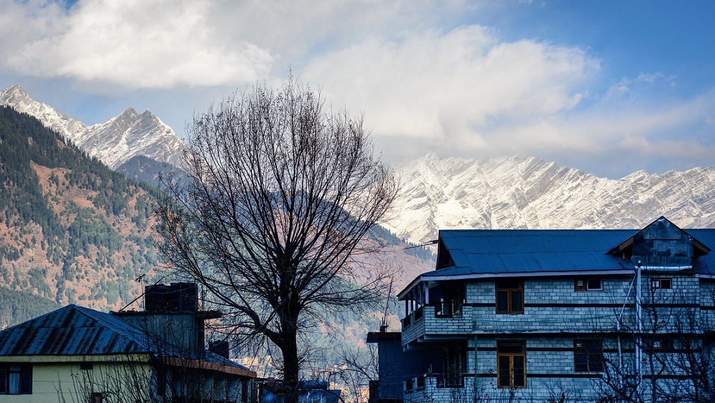 Manali is one of the Best Places to Visit in the Summer in India