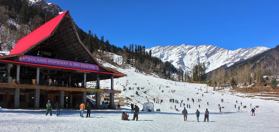 Solang valley - Best Places to Visit in the Summer in India