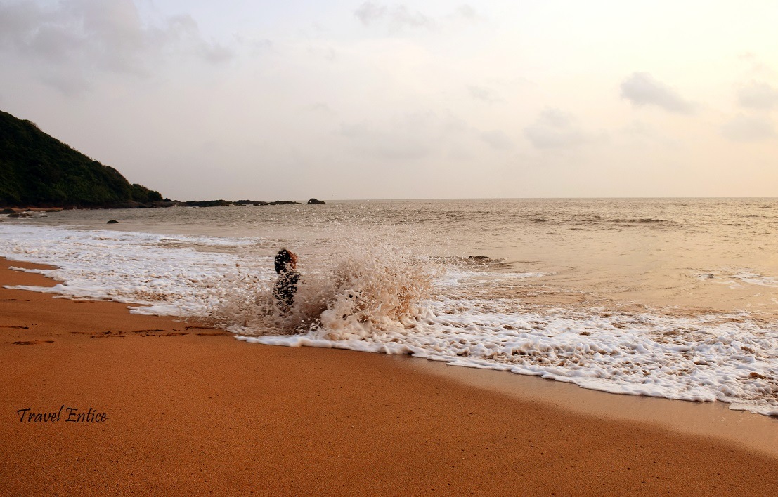 Sea is not gentle at Cola beach in Goa