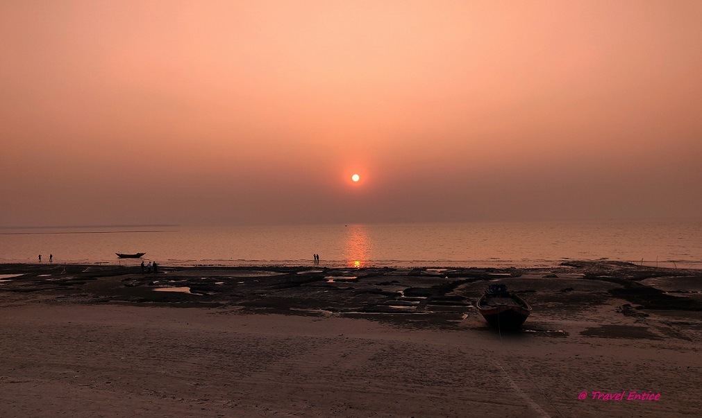 Don't miss the sunset view on your trip to Mousuni Island from Kolkata