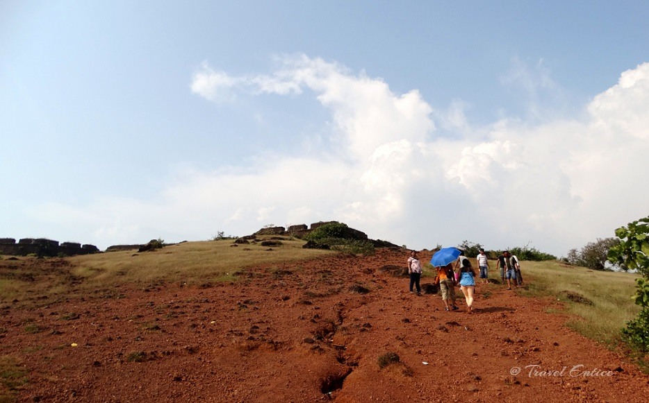 Hiking towards Chapora Fort in Goa