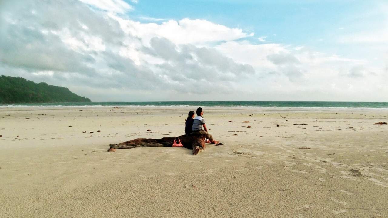 Read more about the article রাধানগর বিচ ভ্রমণ: স্বরাজ দ্বীপের সেরা সৈকতে কাটিয়ে আসুন স্বপ্নের মতো দুটো দিন | Radhanagar Beach: পূর্ণ ভ্রমণ গাইড