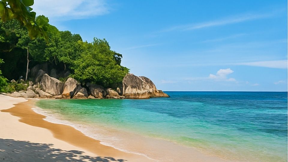7 Best Places to Visit in Asia in August for Sun, Culture & Nature 7 North East Sri Lanka - One of the Best Places to Visit in August in Asia