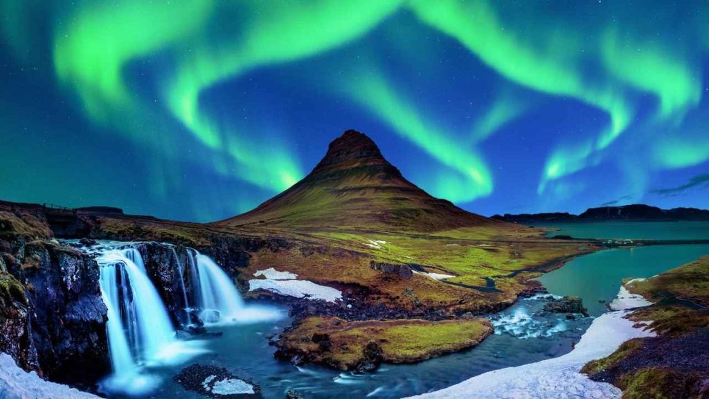 1. Iceland - one of the Countries Without Army that Offer Great Travel Experience