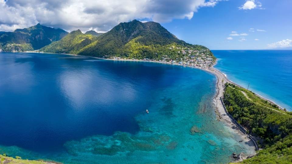 12. Dominica - one of the Countries Without Army that Offer Great Travel Experience