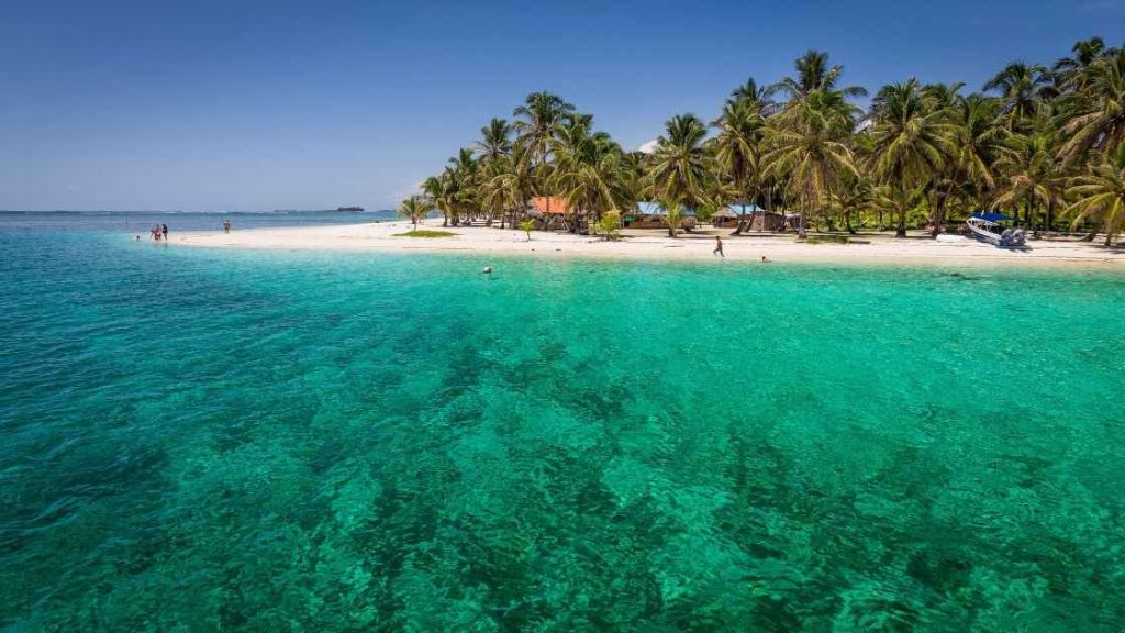5. San Blas Islands - Panama - one of the Countries Without Army that Offer Great Travel Experience