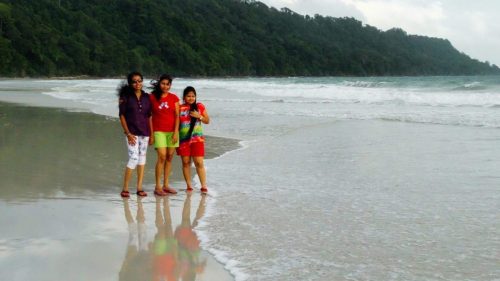 Girls-team-at-Radhanagar-Beach-Swaraj-Dweep